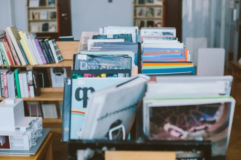 Best Literary Magazines for New Writers