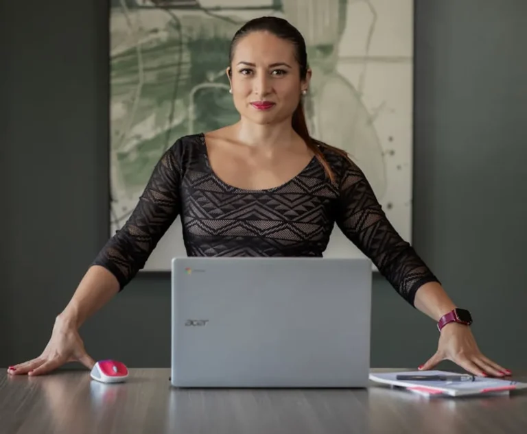 Rebecca Yarros Biography: Life, Work, and Influence